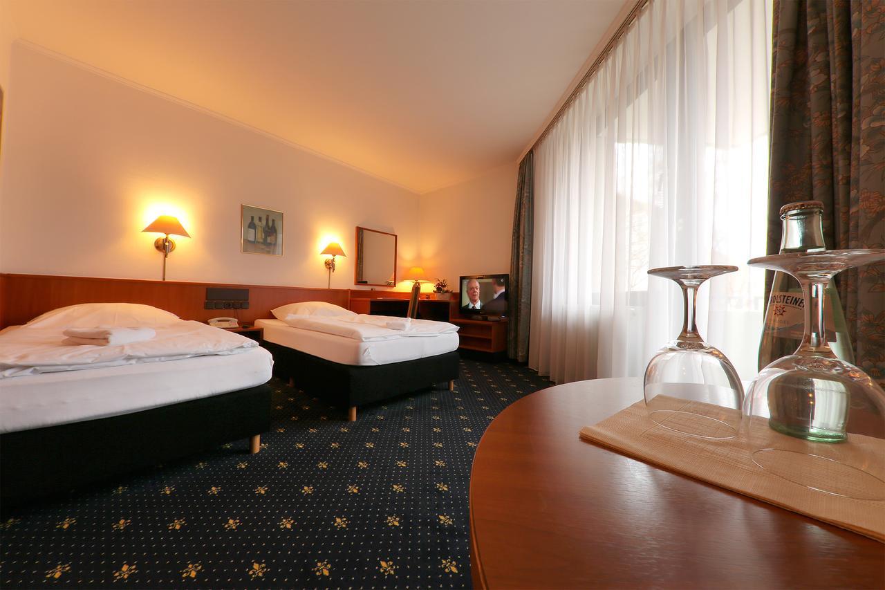 Karaman Group Hotel Бад-Нендорф Экстерьер фото